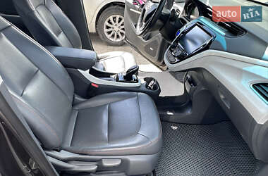Хэтчбек Opel Ampera-e 2019 в 