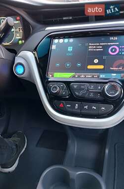 Хэтчбек Opel Ampera-e 2019 в 