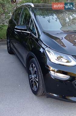 Хэтчбек Opel Ampera-e 2019 в 