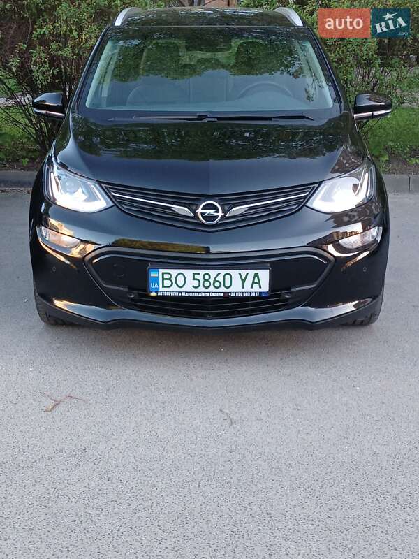 Хэтчбек Opel Ampera-e 2019 в 