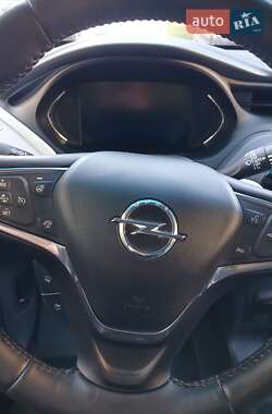 Хэтчбек Opel Ampera-e 2019 в 