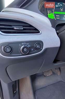 Хэтчбек Opel Ampera-e 2019 в 