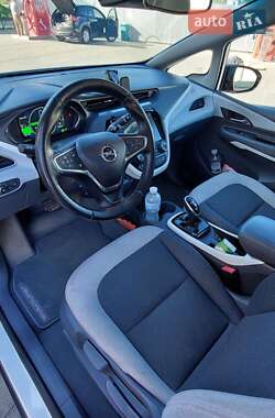 Хэтчбек Opel Ampera-e 2019 в 
