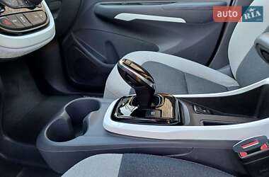 Хэтчбек Opel Ampera-e 2019 в 