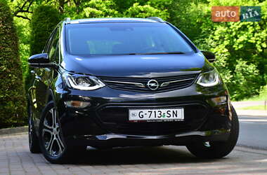Хэтчбек Opel Ampera-e 2020 в 