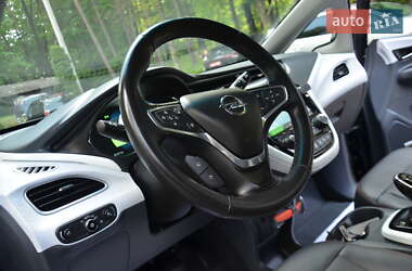 Хэтчбек Opel Ampera-e 2020 в 