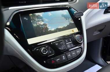 Хэтчбек Opel Ampera-e 2020 в 