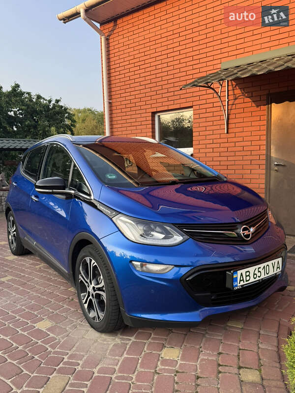 Хэтчбек Opel Ampera-e 2019 в 