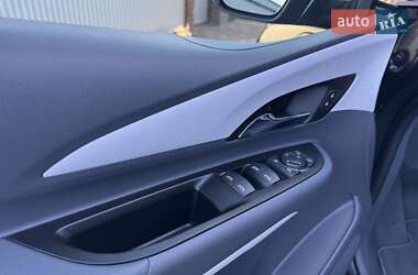 Хетчбек Opel Ampera-e 2020 в 