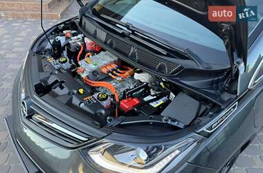 Хетчбек Opel Ampera-e 2020 в 