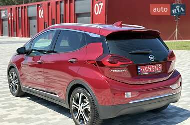 Хэтчбек Opel Ampera-e 2020 в 