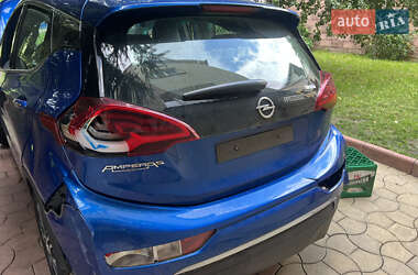Хэтчбек Opel Ampera-e 2019 в 