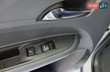 Хэтчбек Opel Ampera-e 2019 в 
