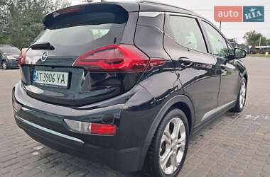 Хэтчбек Opel Ampera-e 2020 в 