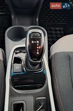Хэтчбек Opel Ampera-e 2020 в 