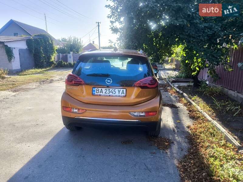 Хэтчбек Opel Ampera-e 2017 в Кропивницком