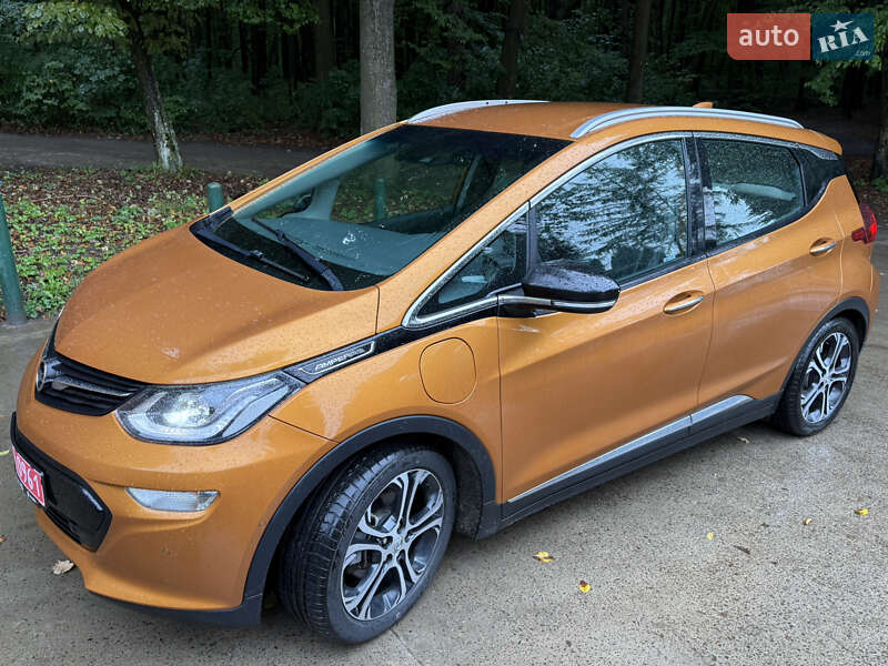 Хэтчбек Opel Ampera-e 2017 в Львове