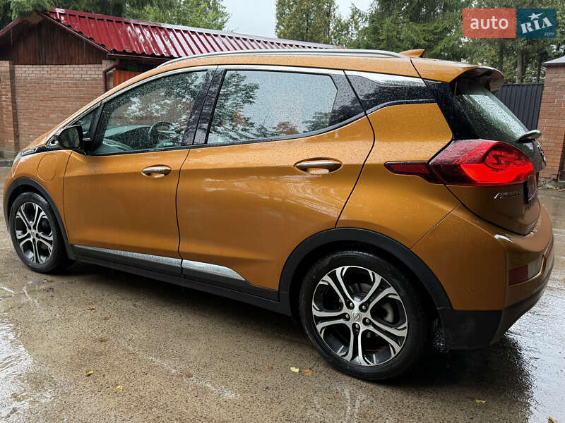 Хэтчбек Opel Ampera-e 2017 в Львове