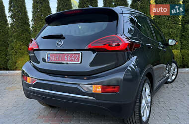 Хэтчбек Opel Ampera-e 2020 в 