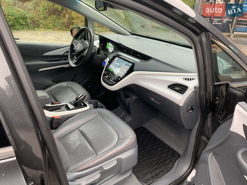 Хэтчбек Opel Ampera-e 2017 в Коломые фото 38 Хэтчбек Opel Ampera-e 2017 в Коломые