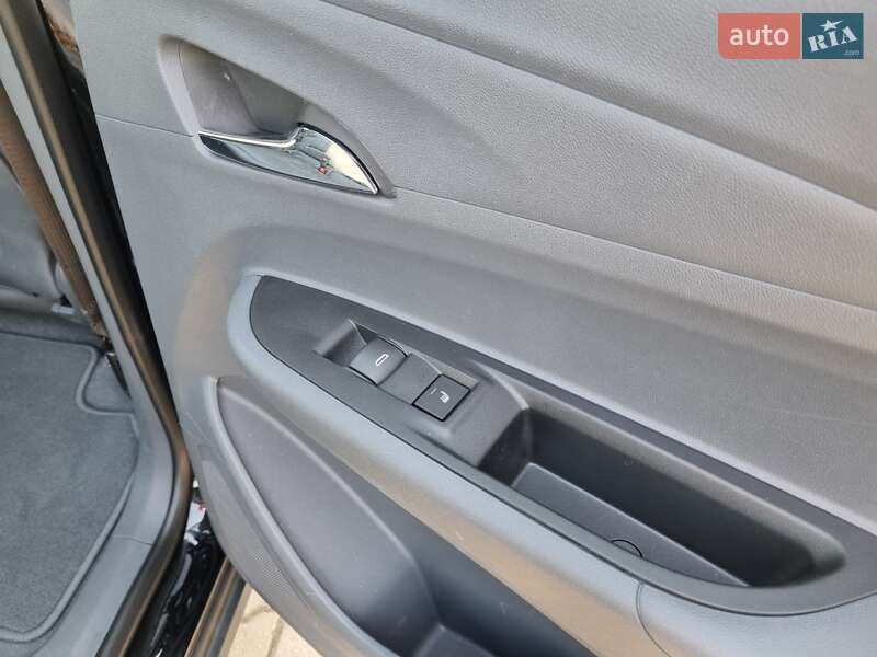 Хетчбек Opel Ampera-e 2019 в Чернівцях фото 33 Хетчбек Opel Ampera-e 2019 в Чернівцях