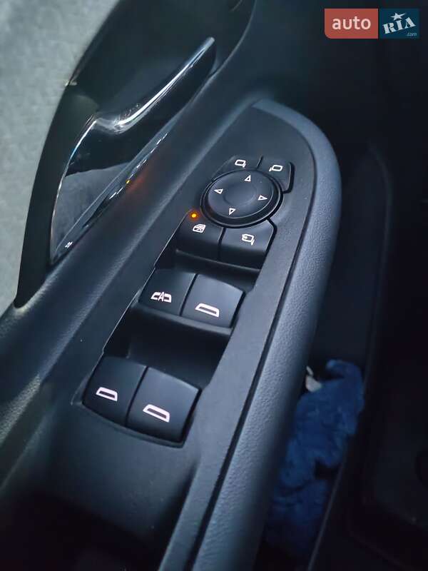 Хэтчбек Opel Ampera-e 2017 в Ровно