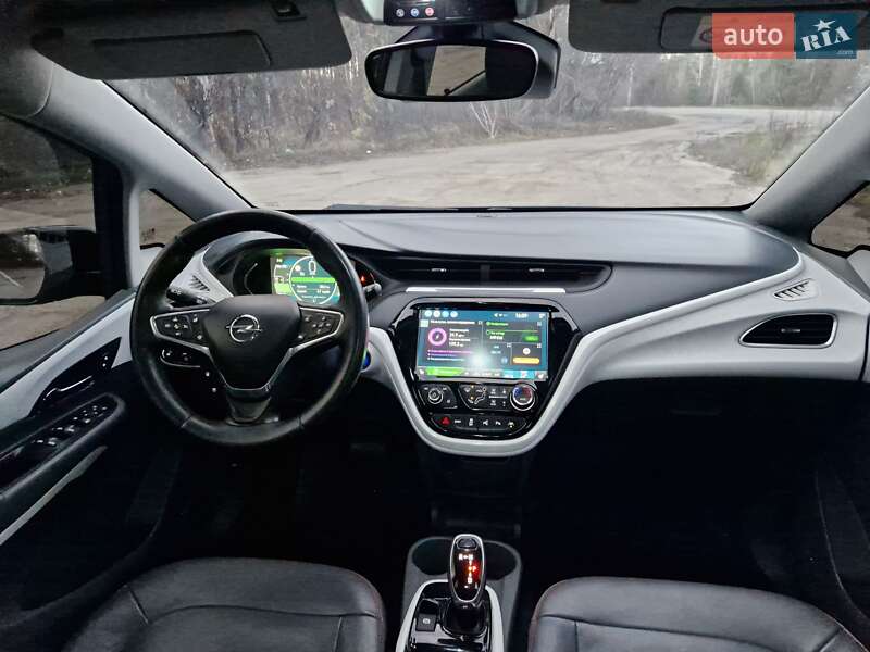 Хэтчбек Opel Ampera-e 2019 в Киеве