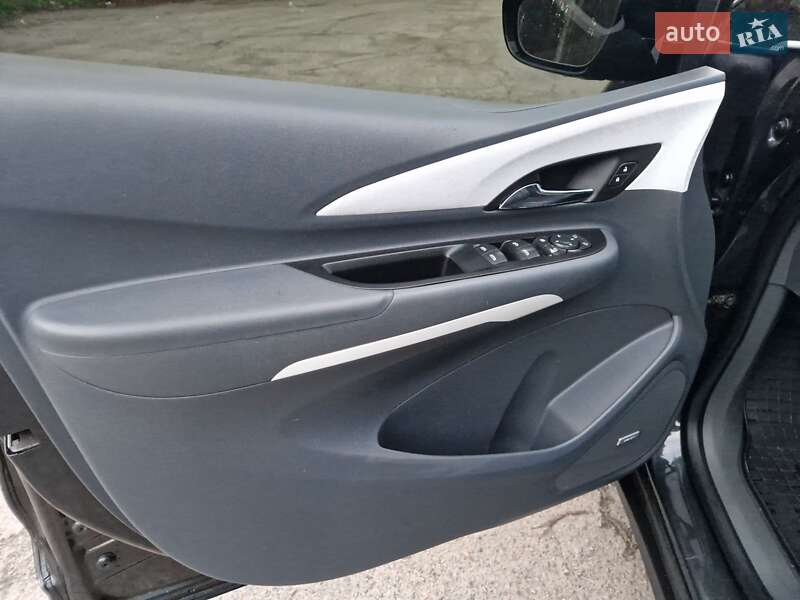 Хэтчбек Opel Ampera-e 2019 в Киеве