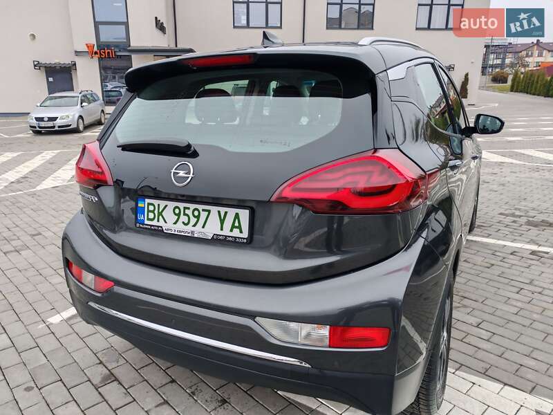 Хэтчбек Opel Ampera-e 2017 в Ровно