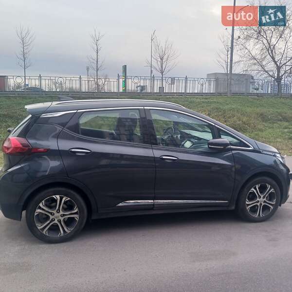 Хэтчбек Opel Ampera-e 2018 в Киеве