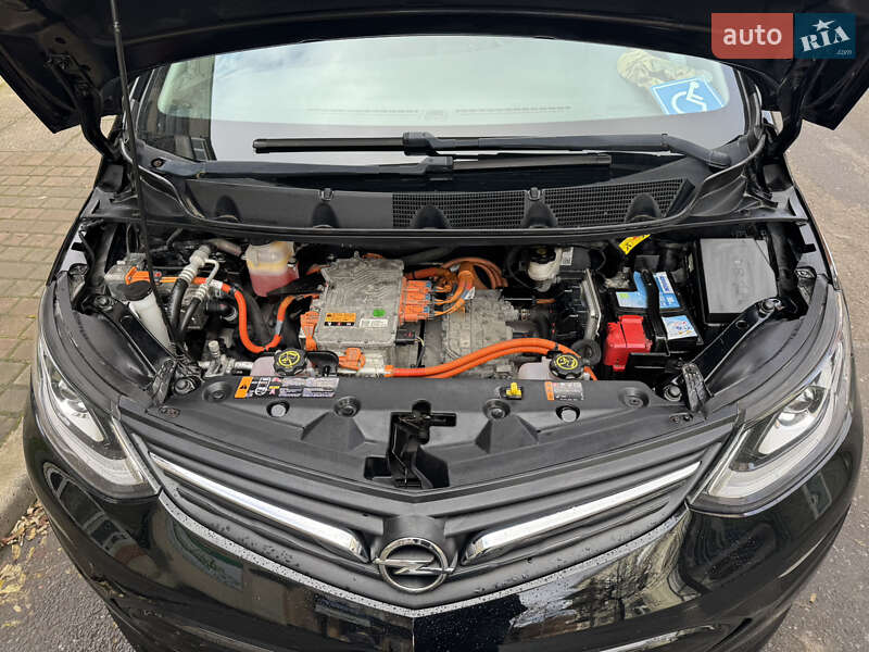 Хэтчбек Opel Ampera-e 2017 в Стрые