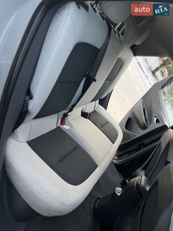 Хетчбек Opel Ampera-e 2019 в Трускавці фото 38 Хетчбек Opel Ampera-e 2019 в Трускавці