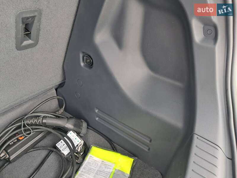 Хэтчбек Opel Ampera-e 2019 в Виннице фото 15 Хэтчбек Opel Ampera-e 2019 в Виннице