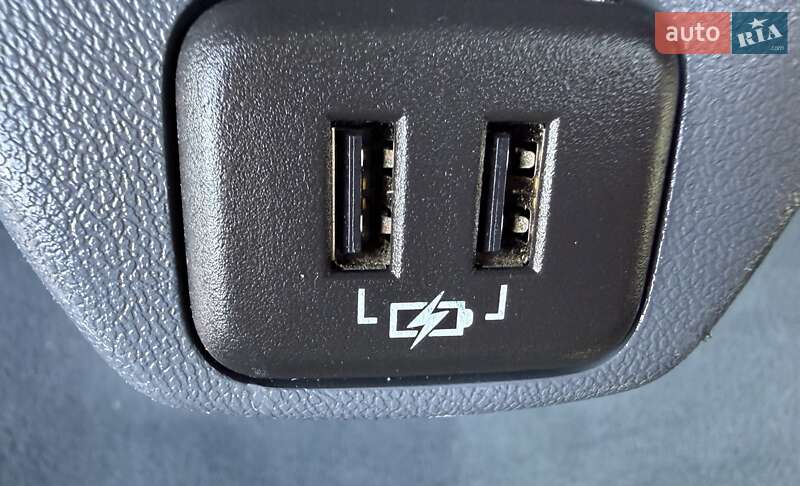 Хэтчбек Opel Ampera-e 2019 в Львове фото 95 Хэтчбек Opel Ampera-e 2019 в Львове