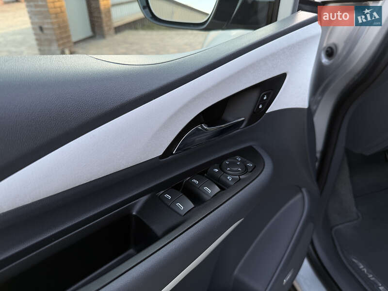 Хэтчбек Opel Ampera-e 2020 в Черновцах фото 39 Хэтчбек Opel Ampera-e 2020 в Черновцах