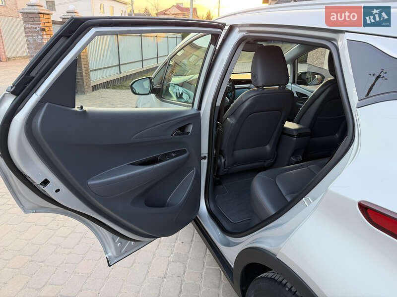 Хэтчбек Opel Ampera-e 2020 в Черновцах фото 53 Хэтчбек Opel Ampera-e 2020 в Черновцах