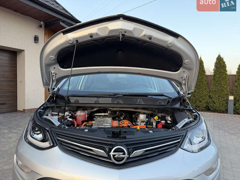 Хэтчбек Opel Ampera-e 2020 в Черновцах фото 75 Хэтчбек Opel Ampera-e 2020 в Черновцах