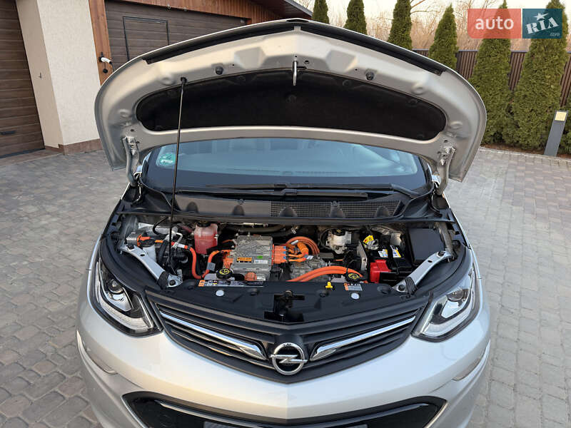 Хэтчбек Opel Ampera-e 2020 в Черновцах фото 77 Хэтчбек Opel Ampera-e 2020 в Черновцах