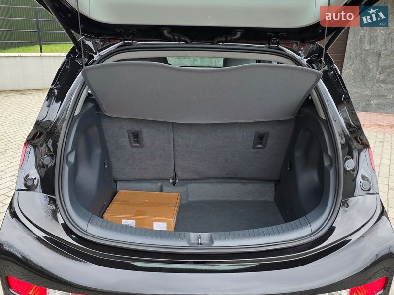 Хэтчбек Opel Ampera-e 2019 в Тернополе фото 36 Хэтчбек Opel Ampera-e 2019 в Тернополе