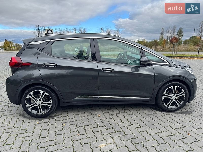 Хэтчбек Opel Ampera-e 2017 в Коломые