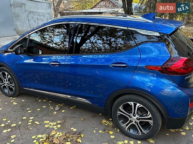 Хэтчбек Opel Ampera-e 2017 в Кривом Роге