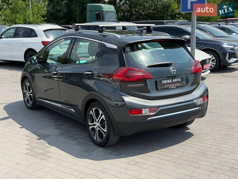 Хэтчбек Opel Ampera-e 2017 в Львове