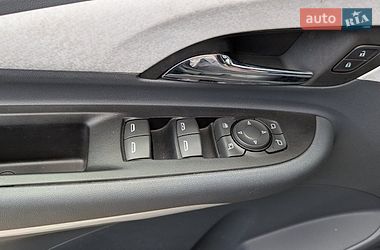 Хэтчбек Opel Ampera-e 2017 в Луцке фото 28 Хэтчбек Opel Ampera-e 2017 в Луцке