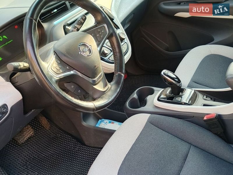 Хэтчбек Opel Ampera-e 2019 в Ровно