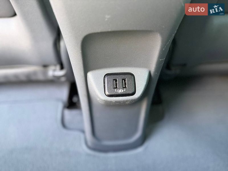 Хэтчбек Opel Ampera-e 2018 в Коломые фото 26 Хэтчбек Opel Ampera-e 2018 в Коломые