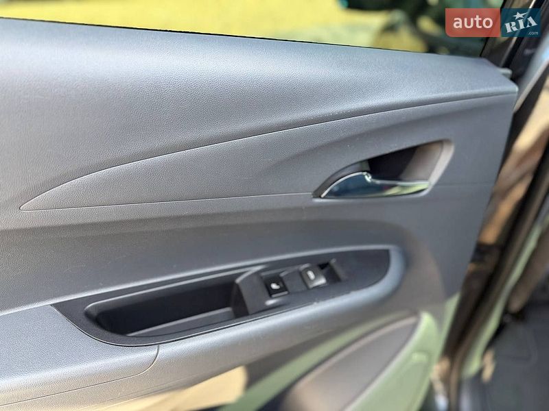 Хэтчбек Opel Ampera-e 2018 в Коломые фото 23 Хэтчбек Opel Ampera-e 2018 в Коломые