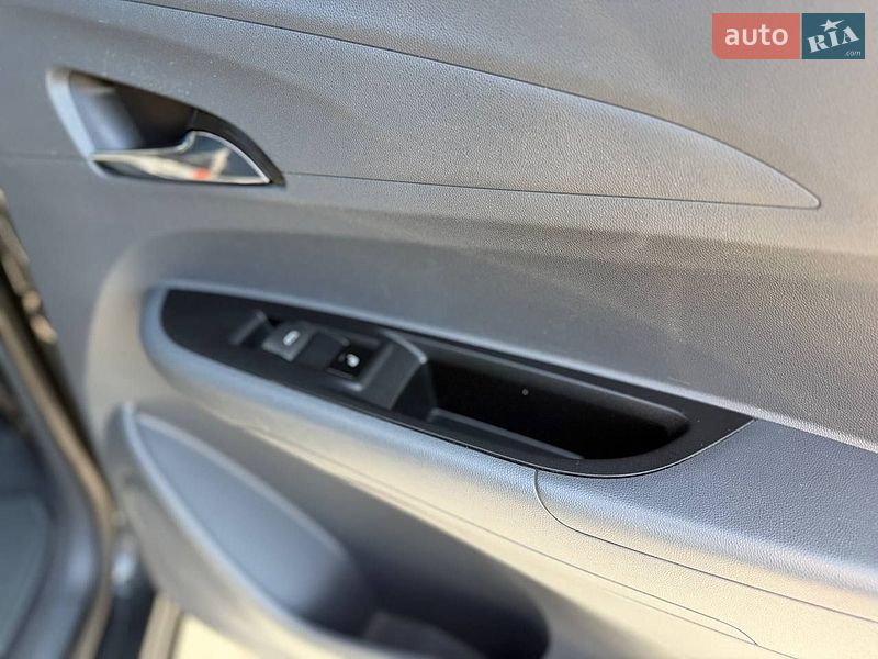 Хэтчбек Opel Ampera-e 2018 в Коломые фото 35 Хэтчбек Opel Ampera-e 2018 в Коломые