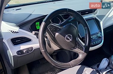 Хетчбек Opel Ampera-e 2017 в Березівці