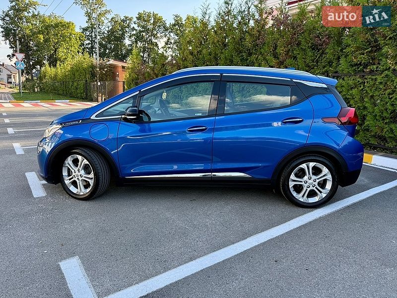 Хэтчбек Opel Ampera-e 2018 в Киеве