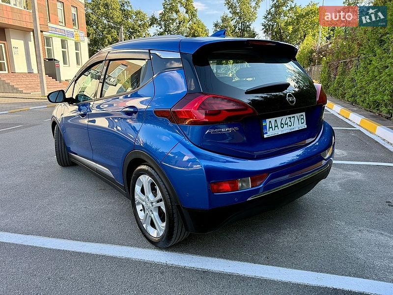 Хэтчбек Opel Ampera-e 2018 в Киеве